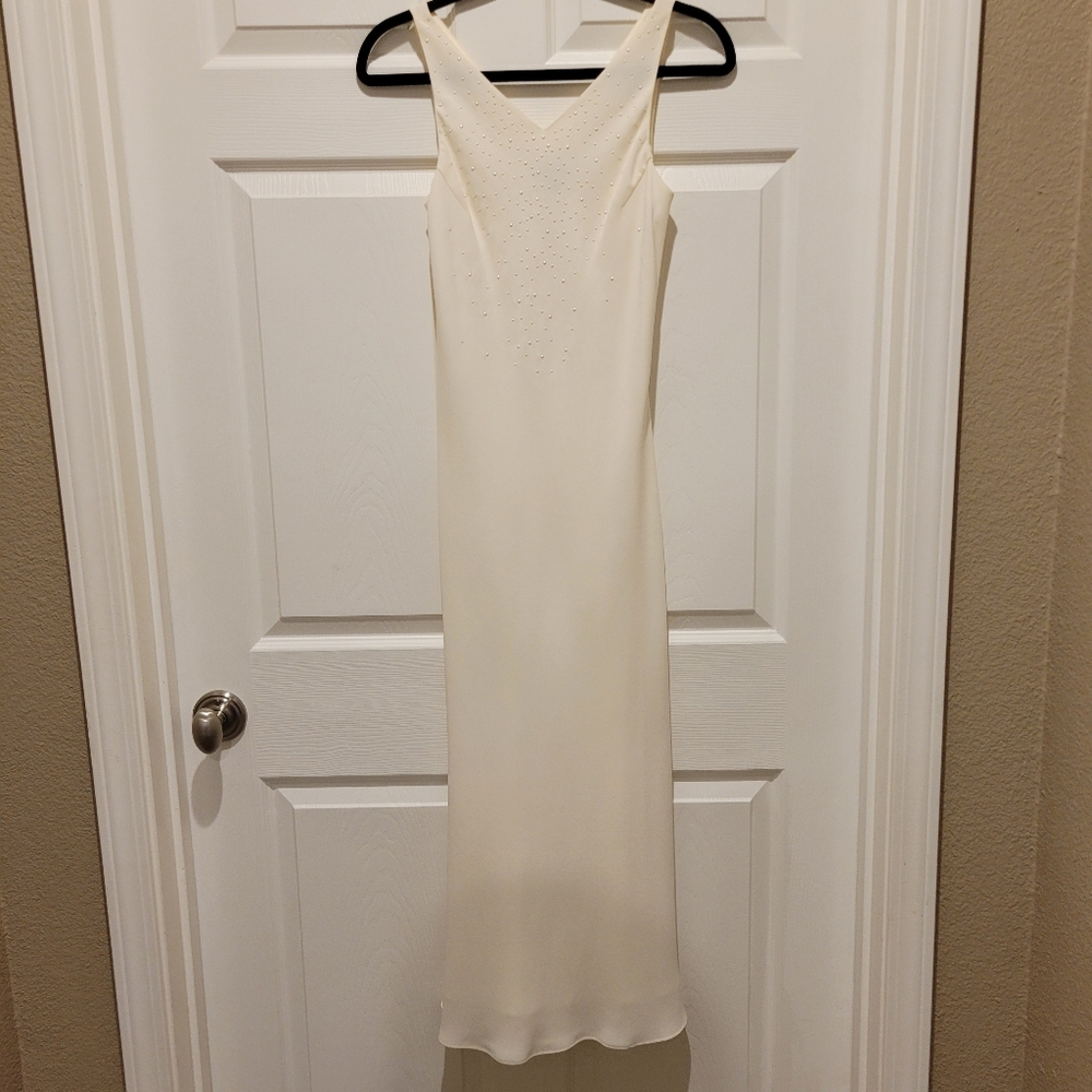 Casual Corner Ivory Embellished V Neck Lined Party Dress